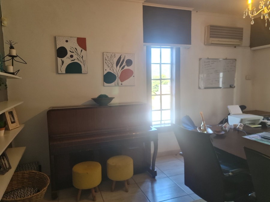 4 Bedroom Property for Sale in Safari Gardens North West
